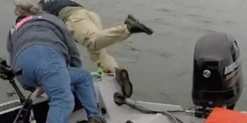 Fishermen escape crash by split-second