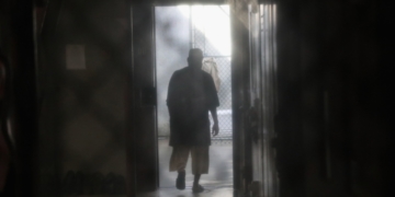 Guantanamo prisoners challenge Trump's apparent no-release policy