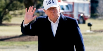 Steve Bannon amends comments about Don Trump Jr.'s meeting with Russians