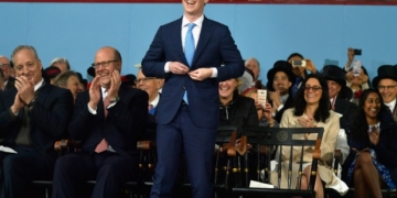 Facebook to emphasize friends, not news, in series of changes