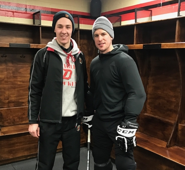 Quebec teen plays pickup hockey with a 'nostalgic' Sidney Crosby in chance outdoor meeting