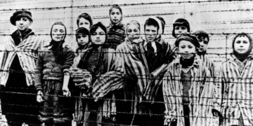 Warsaw lawmakers pass Holocaust bill to restrict term 'Polish death camps'