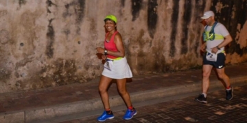 7 marathons in 7 days on 7 continents: B.C. woman completes World Marathon Challenge