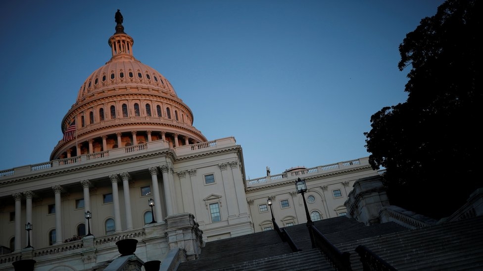 Trump Russia: Republicans accused of tampering with memo on FBI