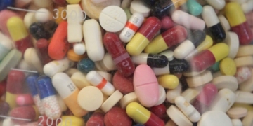 Nova Scotia sets up program to help pay for take-home cancer drugs