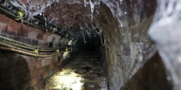 Smelly mass of diapers, oil and baby wipes makes it to the Museum of London