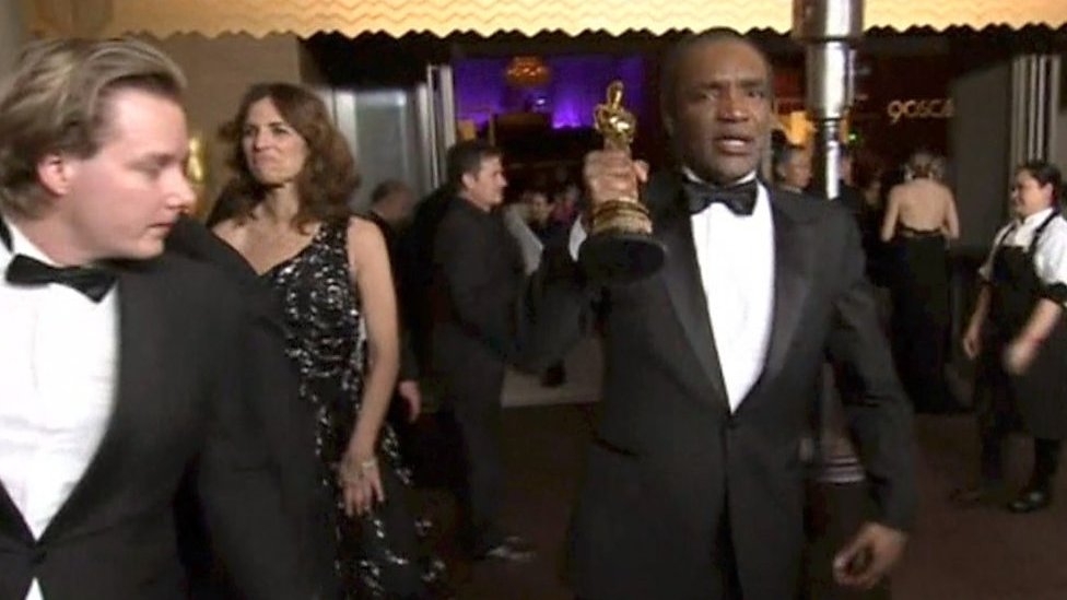 Watch Frances McDormand's Oscar being taken