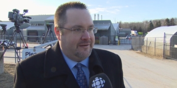 Beloved pandas depart Toronto for Calgary after 5 year stay