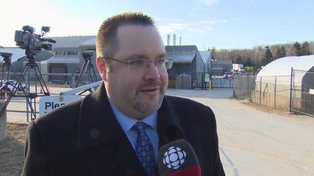 Beloved pandas depart Toronto for Calgary after 5 year stay