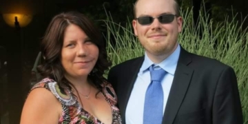 Couple caught in Phoenix fiasco gets action from Ottawa after speaking to CBC