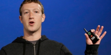 Facebook CEO says not planning to extend European privacy law globally