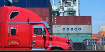 China plans tariffs after latest US trade threat