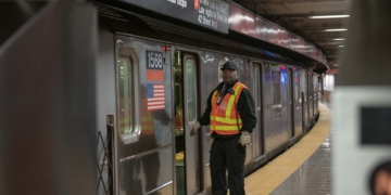 Man killed by subway in Manhattan during rush hour commute