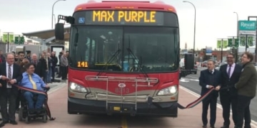 Committee recommends Calgary look at transit links to Chestermere