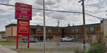 Police detain man after woman found dead in Calgary hotel room