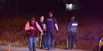 Manhunt in Surrey after transit officer shot at SkyTrain station