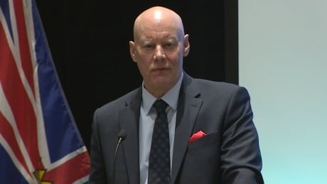 Surrey’s former police chief blasts Mayor Doug McCallum over plan to replace RCMP