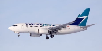 British man charged after disruption forces WestJet flight to return to Calgary