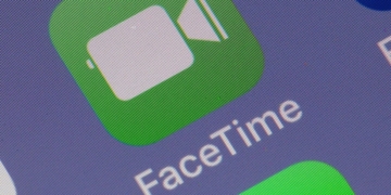Apple to pay teenager who found FaceTime bug