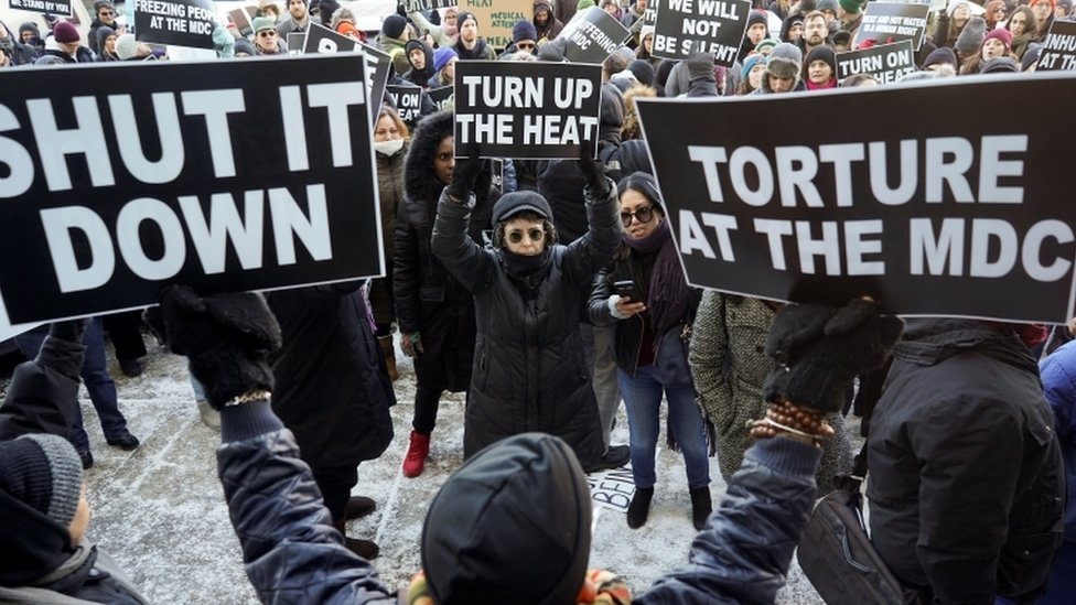 Protest at power and heat failure at NY jail