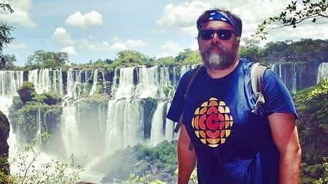Radio fan in retro CBC T-shirt posts fun photos on worldwide trip with family