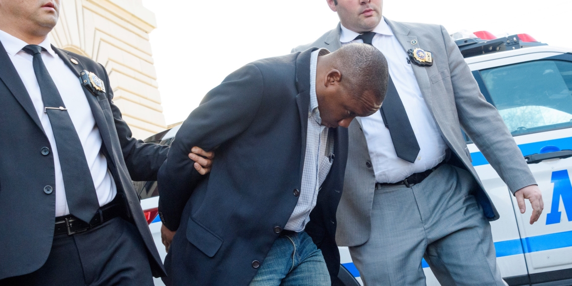 Queens man turns himself in for fatally stabbing pregnant ex-girlfriend