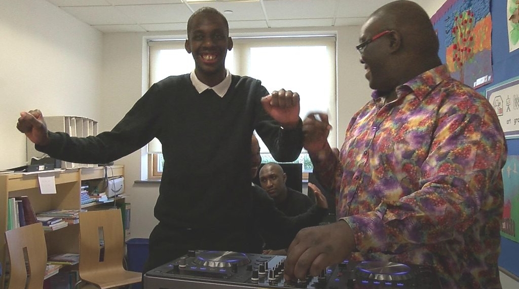 The school where pupils learn to DJ