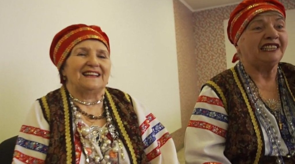 The Ukraine women singing to drown out explosions