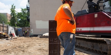 US jobs shock as growth slows