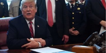 Trump issues veto over border emergency declaration