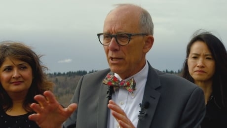 Alberta Party leader pledges to create 60,000 new school spaces for K-12