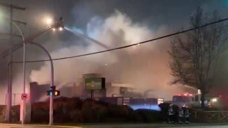 Overnight fire tears through pub in Surrey