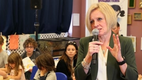 Notley woos small-c conservatives, says UCP would attack minorities