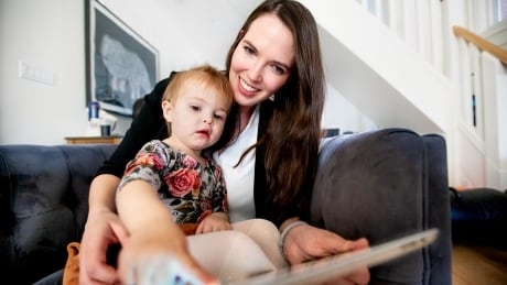 Why old-school printed books may be better than e-books for teaching kids to read