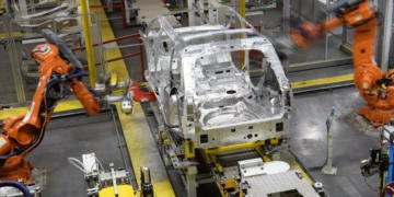 Jaguar Land Rover starts Brexit shutdown