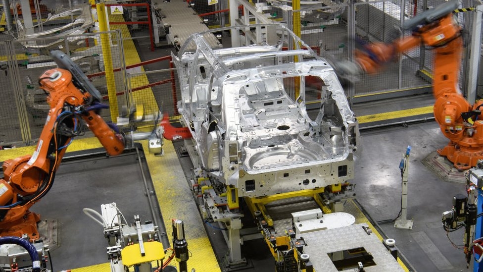 Jaguar Land Rover starts Brexit shutdown