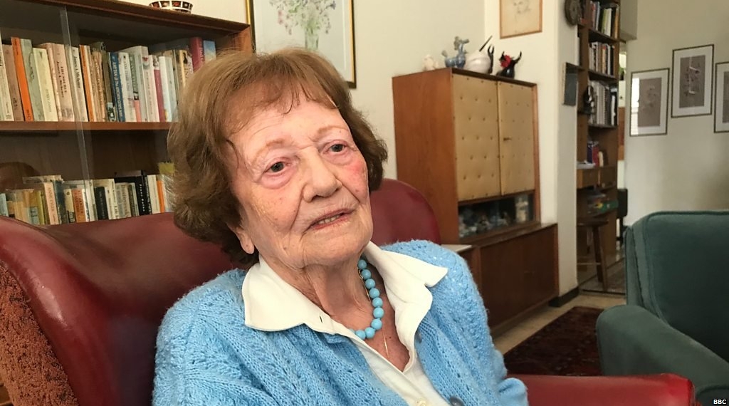 Auschwitz survivor: ‘Books helped to forget reality’