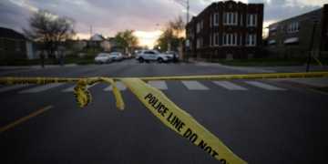 Chicago reports 24 shootings and five murders in one weekend