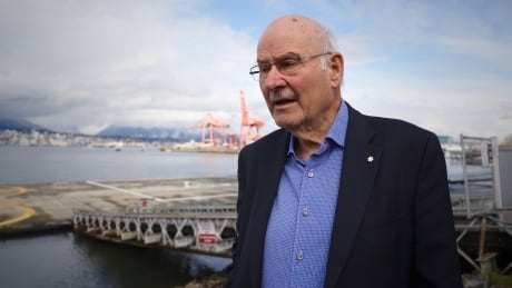Former B.C. premier pushes ‘bold’ heavy rapid transit plan