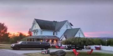 Smuggler’s Inn owner charged with trying to help 7 people illegally enter Canada