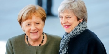 ‘Very, very frustrating situation’: German official demands Brexit progress as May meets Merkel