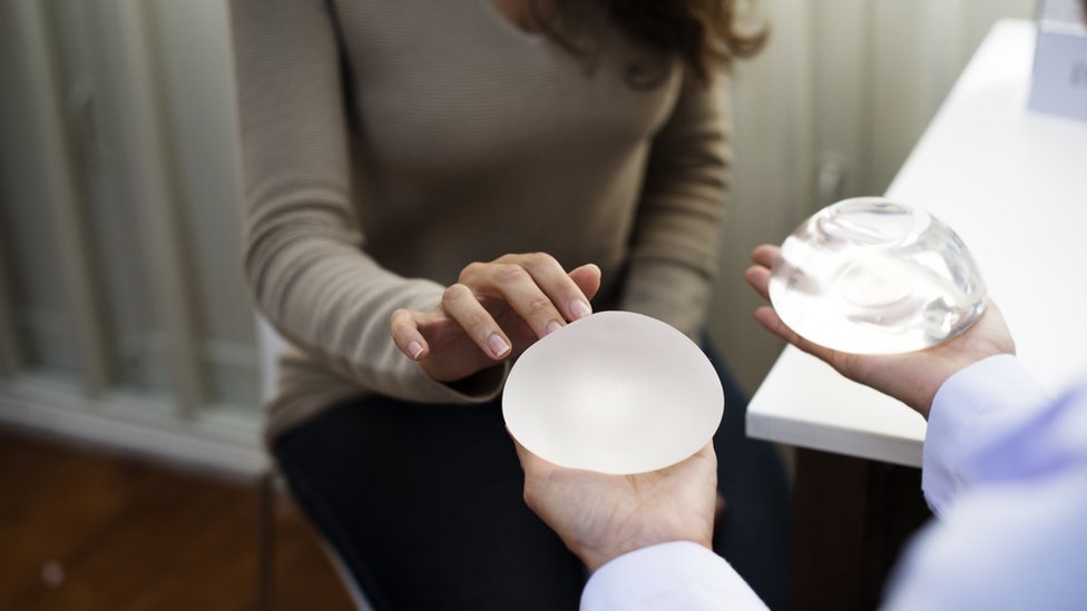 Breast implants: France bans designs linked to rare cancer