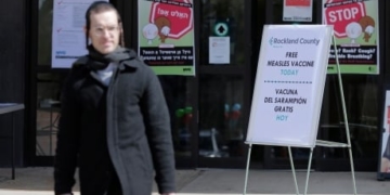 New York City orders mandatory vaccines in Brooklyn amid measles outbreak