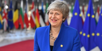 Brexit: Theresa May ‘clear’ she wants short delay