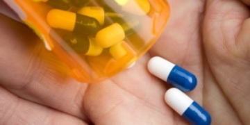 Pharmacist took 26,000 tablets for own use