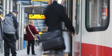 Transit fraud scamming online ticket buyers