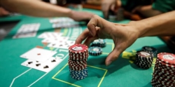 Shocked, angry British Columbians push for inquiry into RCMP’s money laundering resources