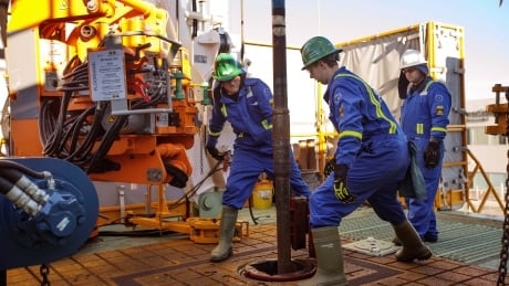 Canada to lose 12,500 oil and gas jobs in 2019, report predicts