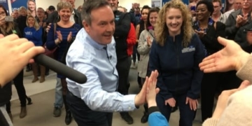 ‘Ground zero of the energy industry’: Kenney campaigns in Fort McMurray