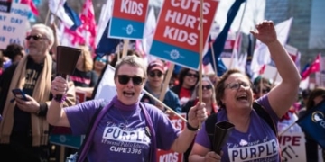 Thousands protest Ontario government’s controversial education changes